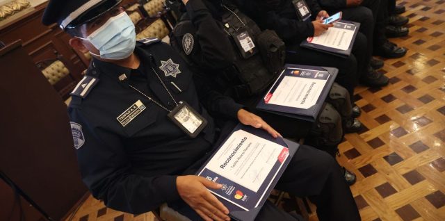 POR MEJORAR Y FORTALECER LA POLICIA MUNICIPAL AYUNTAMIENTO DE PUEBLA RECIBE RECERTIFICACION 5