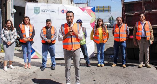 bacheo alcalde roberto solis huejotzingo carretera federal mexico puebla evento