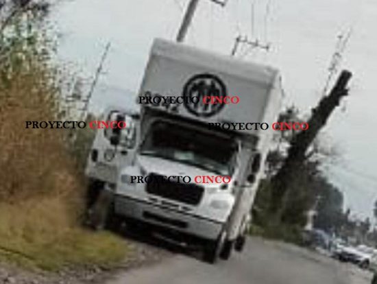 camion abandonado carretera el verde