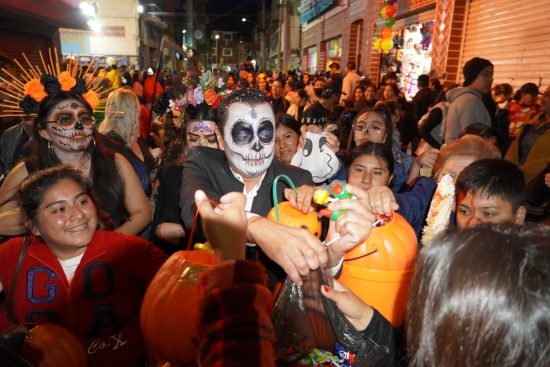 desfile de catrina san martin texmleucan juan manuel