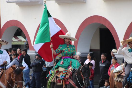 desfile dia revolucion mexicana en huejotzingo