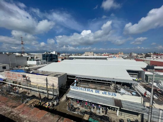 Vista area de las obras de remodelación del Mercado Municipal, Domingo Arenas, de la ciudad de San Martín Texmelucan