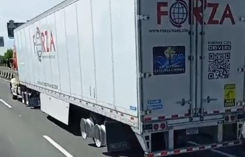 robo de llantas a trailer en la autopista Mexico puebla altura san martin