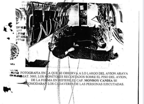 Extracto de un expediente de los juicios contra tres militares (Acosta Chaparro, Quirós Hermosillo y Javier Barquín) en 2002, en el que se reconstruyeron los “vuelos de la muerte” con base en las declaraciones de miembros del ejército. (Captura de pantalla)